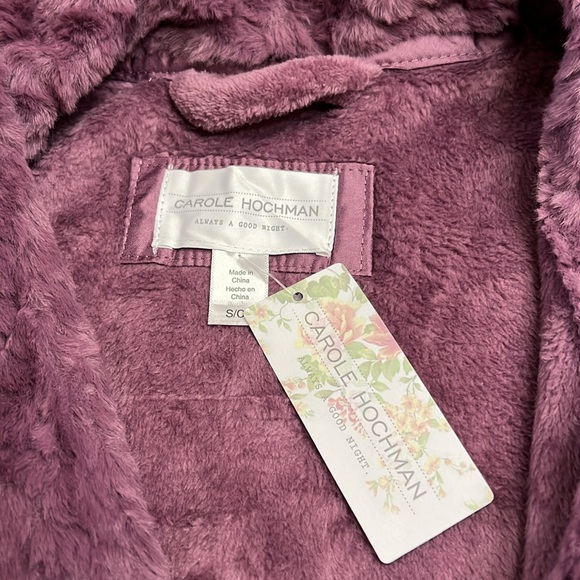 New! CAROLE HOCHMAN Plush Robe Purple (Berry) Sz Small 6-8 Pockets Soft NWT - Picture 9 of 13